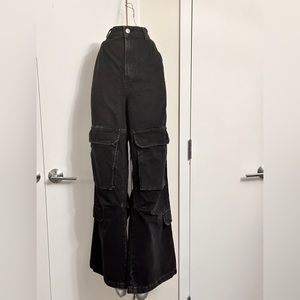 ZARA Women’s Black Loose Cargo Denim Pants